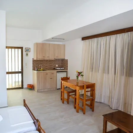 Aparthotel Kalypso 2*