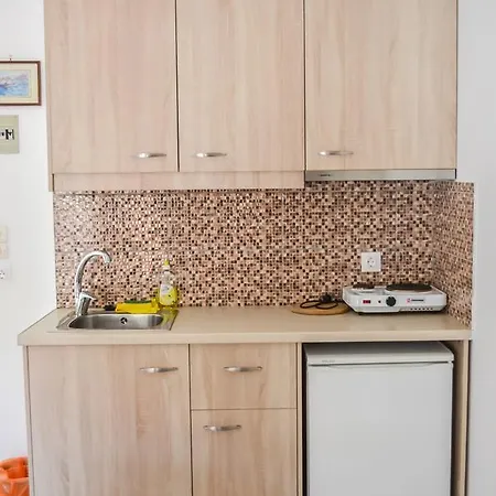 Kalypso Aparthotel 2*